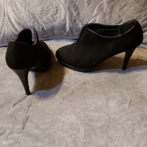 Booties - Picture 3 of 4